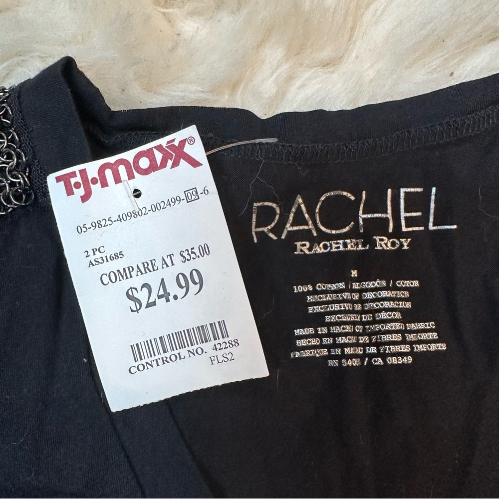 NWT Rachel Roy 100% Cotton Black V-Neck T-Shirt with Embellished Shoulders - Picture 3 of 5